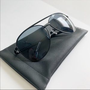 Quay Australia Vivienne black aviator sunglasses